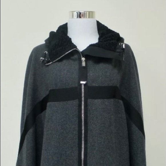 HIGH by Claire Campbell gray/black wool cape - Picture 5 of 9